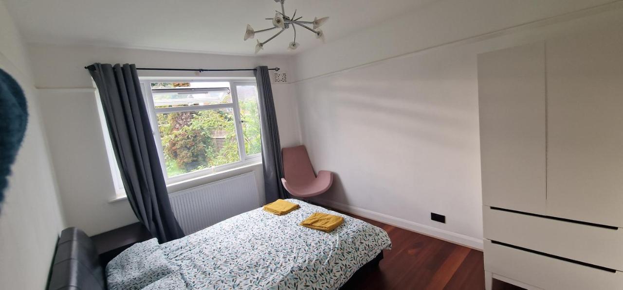 Ritzs Place Northolt (Greater London) Exterior foto